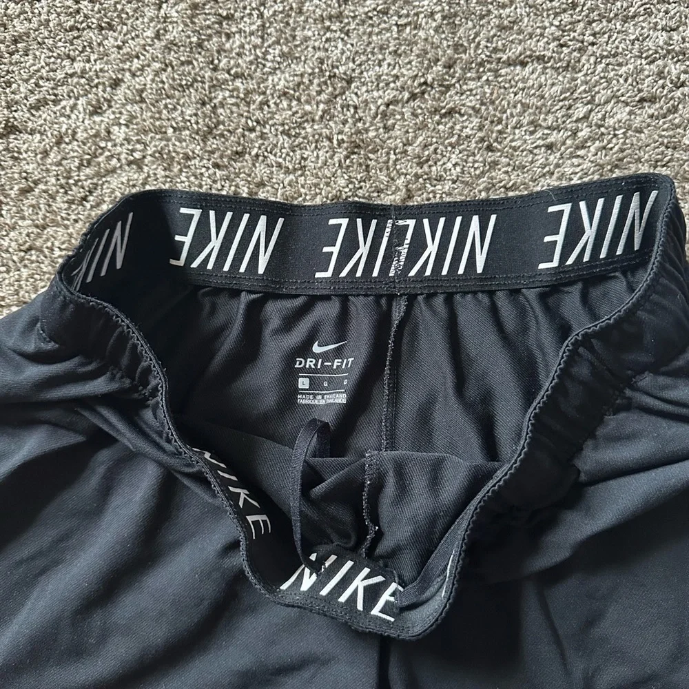 Nike Women's Black Sports Shorts